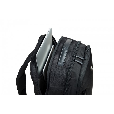 VICTORINOX ALTMONT PROFESSIONAL ESSENTIALS LAPTOP BACKPACK, Black	