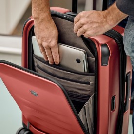 VICTORINOX SPECTRA 3.0 EXPANDABLE GLOBAL CARRY-ON CABIN CASE WITH VERTICAL QUICK-ACCESS DOOR, Red